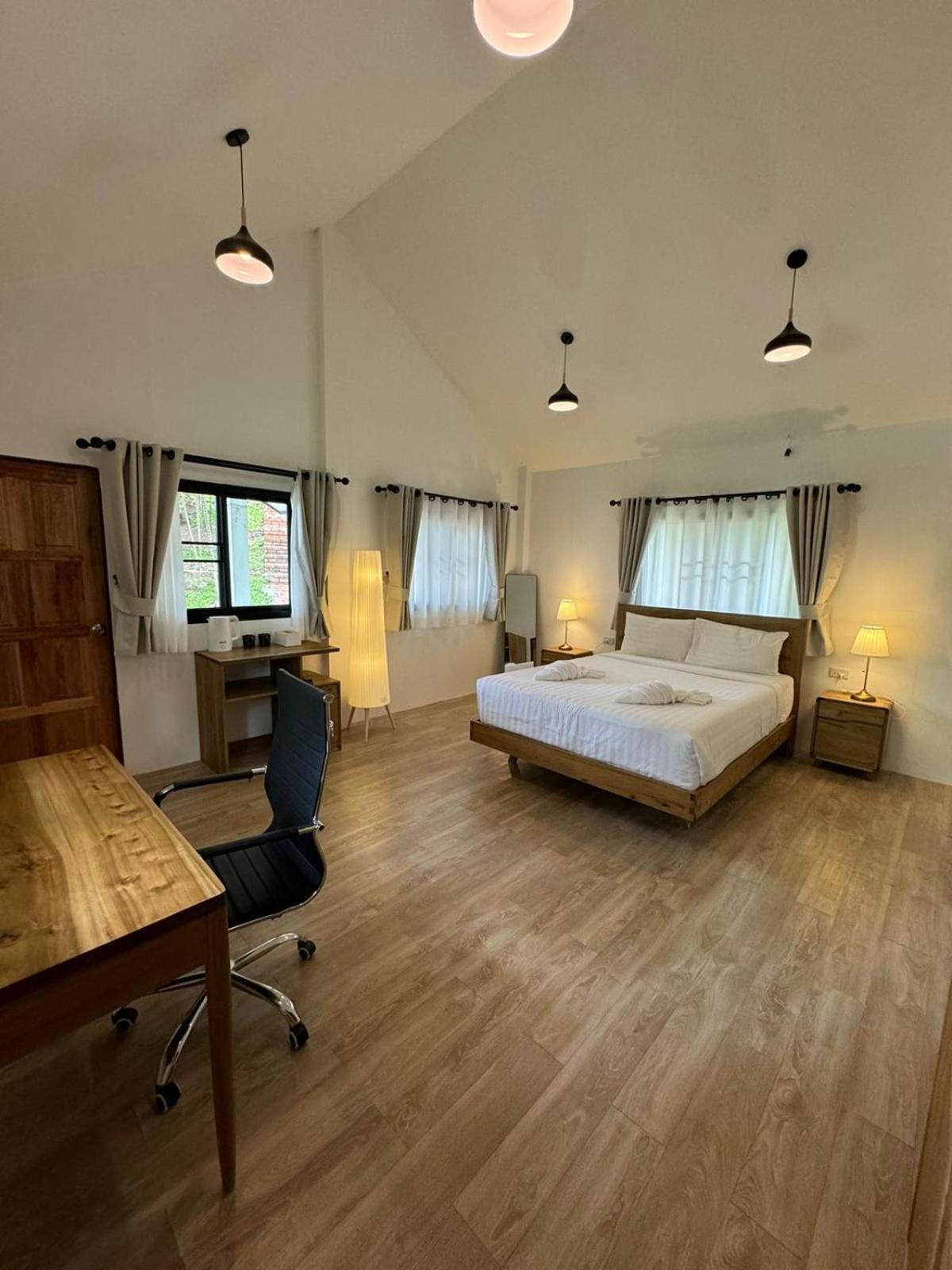 Golden Hill Resort Wok Tum Buitenkant foto